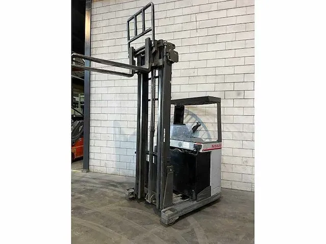 Nissan - uns161dtf - reach truck - 2007 - afbeelding 13 van  15