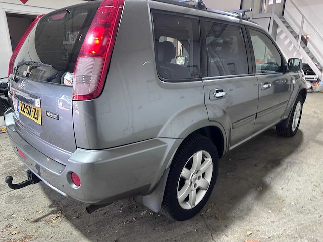 Nissan - x-trail - 2.5 elegance - 22-sx-zj - afbeelding 5 van  19