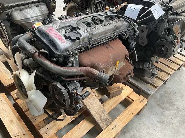 Nissan 2.4l ka24 automotor - afbeelding 2 van  5