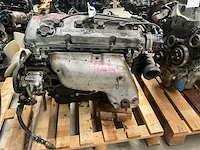 Nissan 2.4l ra24 automotor - afbeelding 1 van  5