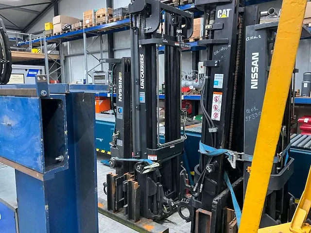 Nissan 2w400 duplex mast - afbeelding 1 van  4