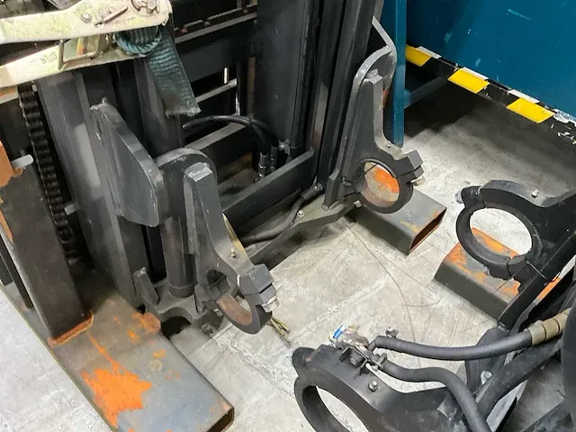 Nissan 2w400 duplex mast - afbeelding 2 van  4
