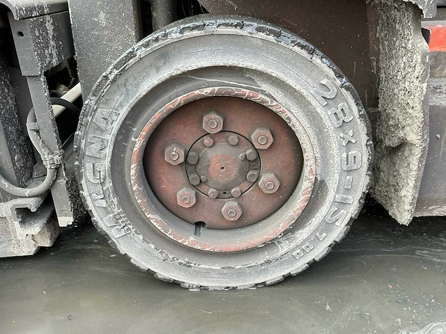 Nissan 3.2 t vorkheftruck met schepbak - afbeelding 2 van  30