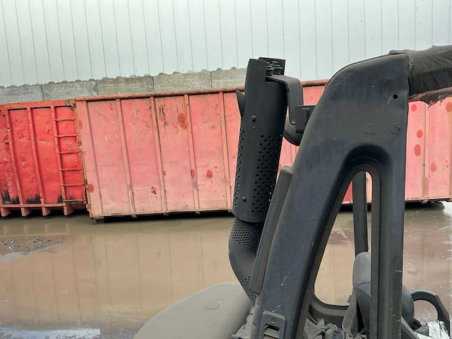 Nissan 3.2 t vorkheftruck met schepbak - afbeelding 13 van  30
