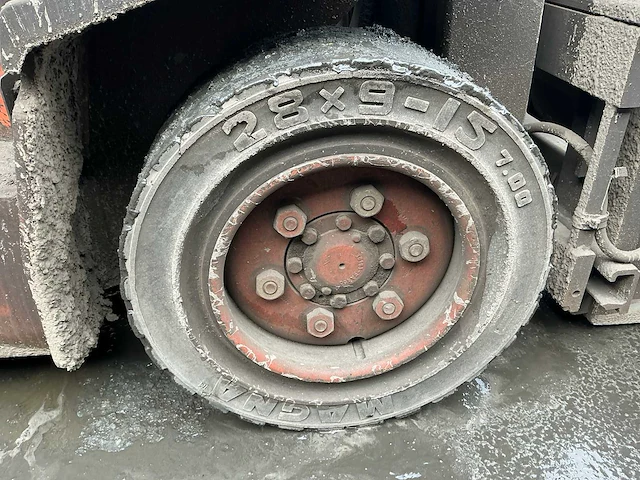 Nissan 3.2 t vorkheftruck met schepbak - afbeelding 14 van  30