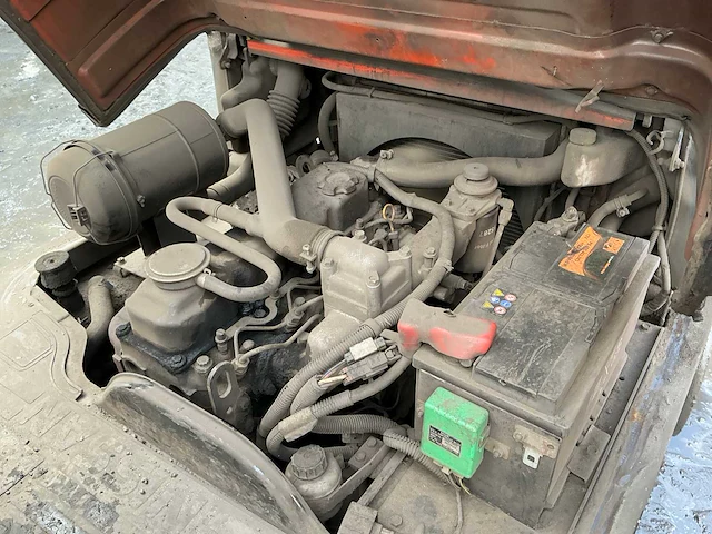 Nissan 3.2 t vorkheftruck met schepbak - afbeelding 17 van  30