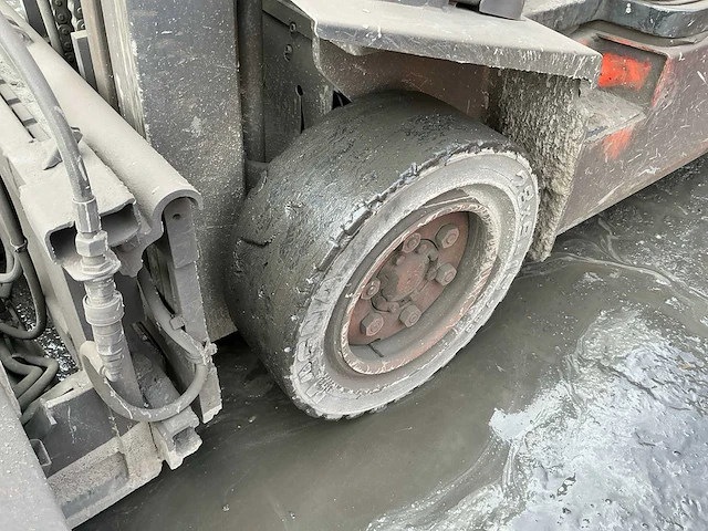 Nissan 3.2 t vorkheftruck met schepbak - afbeelding 30 van  30