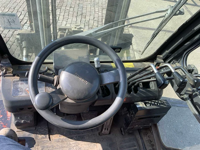 Nissan 32 vorkheftruck - afbeelding 6 van  16