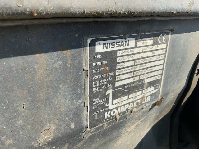 Nissan 32 vorkheftruck - afbeelding 7 van  16
