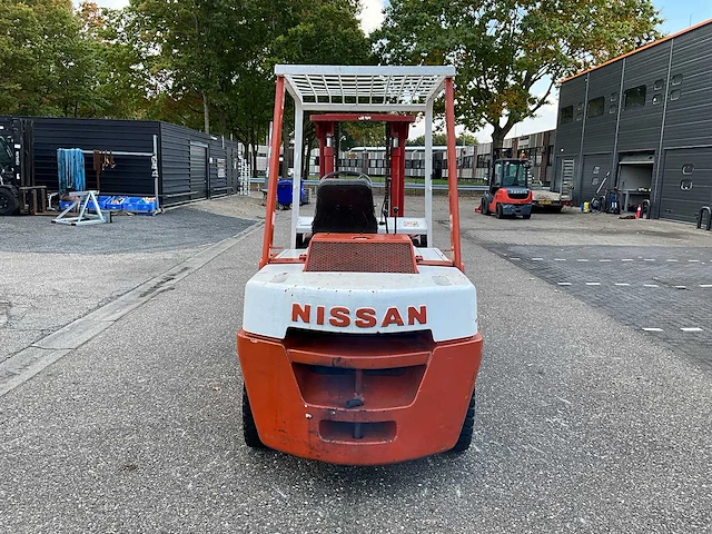 Nissan 35h diesel vorkheftruck - afbeelding 17 van  22