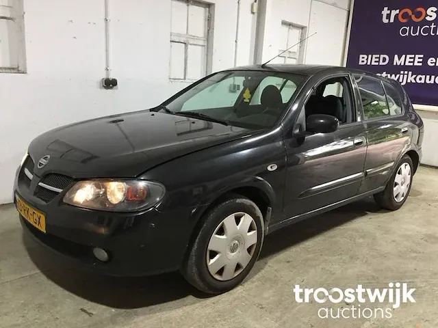 Nissan almera 1.5i, 13-rk-gx - afbeelding 1 van  19
