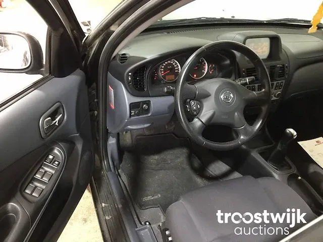 Nissan almera 1.5i, 13-rk-gx - afbeelding 8 van  19