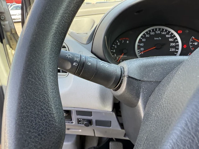 Nissan almera tino visia, 2004 - afbeelding 7 van  35