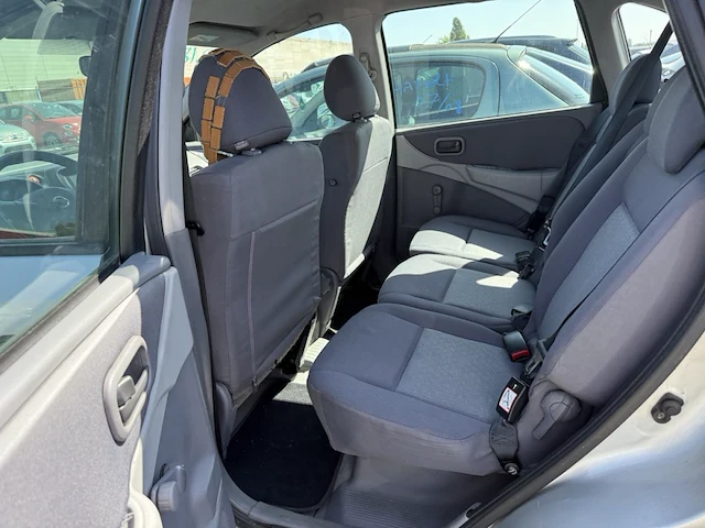 Nissan almera tino visia, 2004 - afbeelding 9 van  35