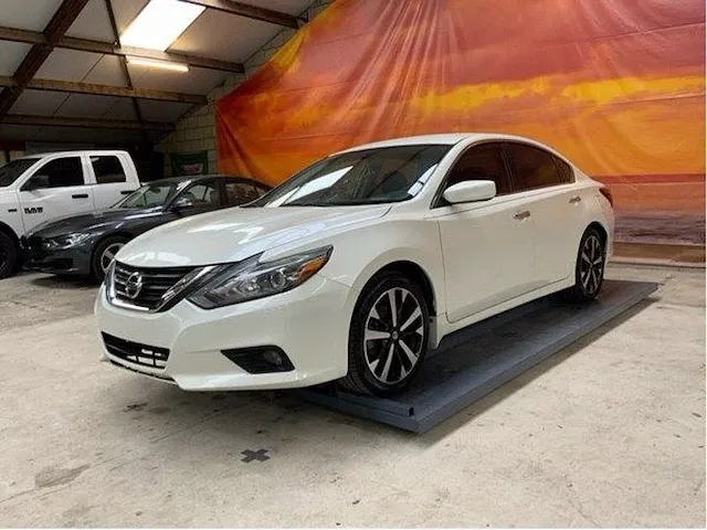 Nissan altima 2018 - afbeelding 50 van  53