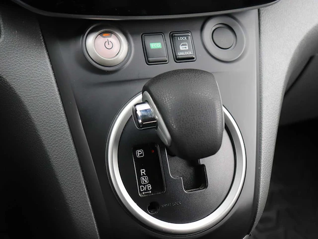 Nissan e-nv200 evalia connect edition van 2014 | 4-zkr-51 - afbeelding 16 van  25