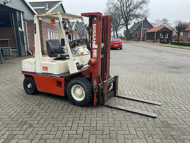 Nissan eh2a25u vorkheftruck - afbeelding 10 van  15