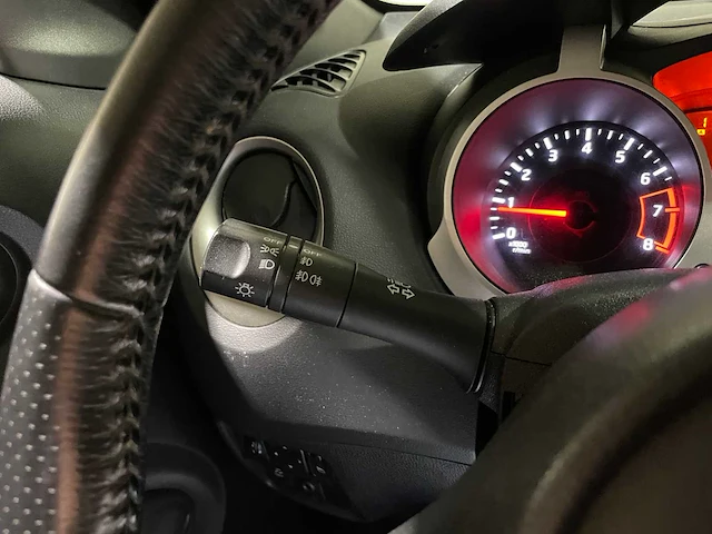 Nissan juke 1.6 acenta 117pk 2011, 52-sgr-3 - afbeelding 18 van  43