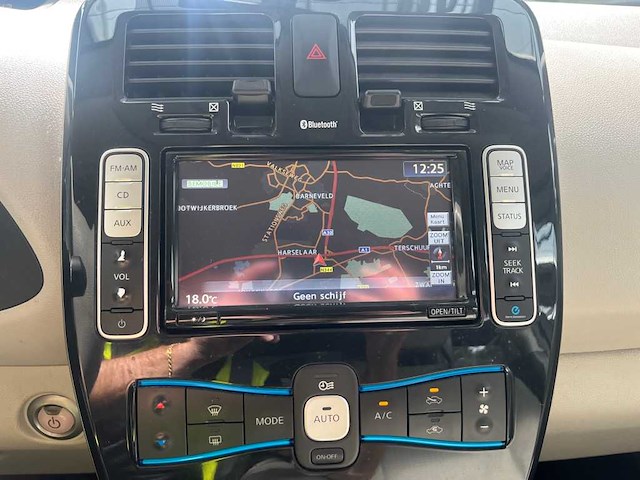 Nissan leaf base 24 kwh automaat, 27-rxg-4 - afbeelding 3 van  19