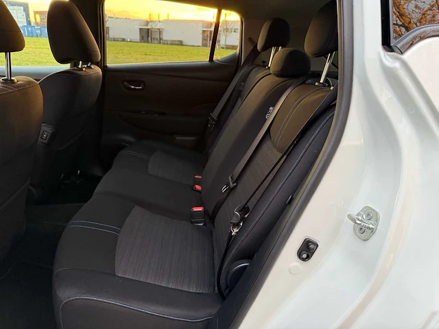 Nissan leaf n connecta 40 kwh automaat, tl-135-f - afbeelding 2 van  25