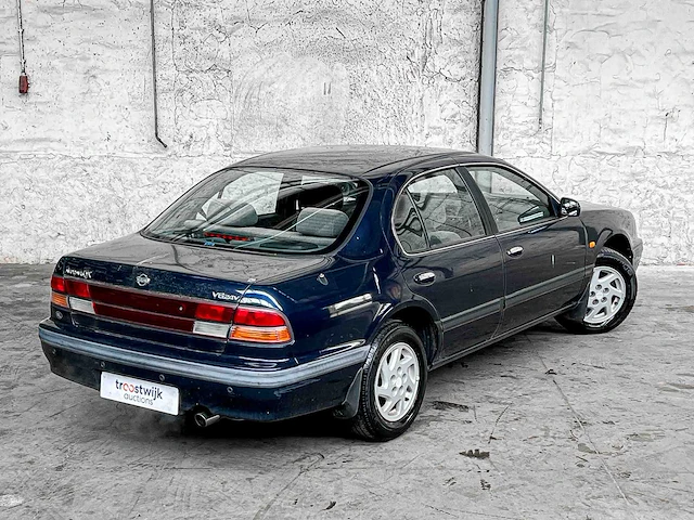 Nissan maxima qx 2.0 v6 se 140pk 1996, nl-zn-98 - afbeelding 2 van  30