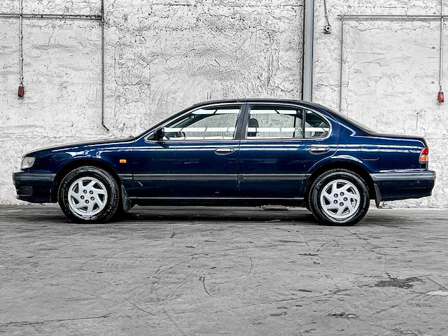 Nissan maxima qx 2.0 v6 se 140pk 1996, nl-zn-98 - afbeelding 7 van  30