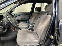 Nissan maxima qx 2.0 v6 se 140pk 1996, nl-zn-98 - afbeelding 10 van  30