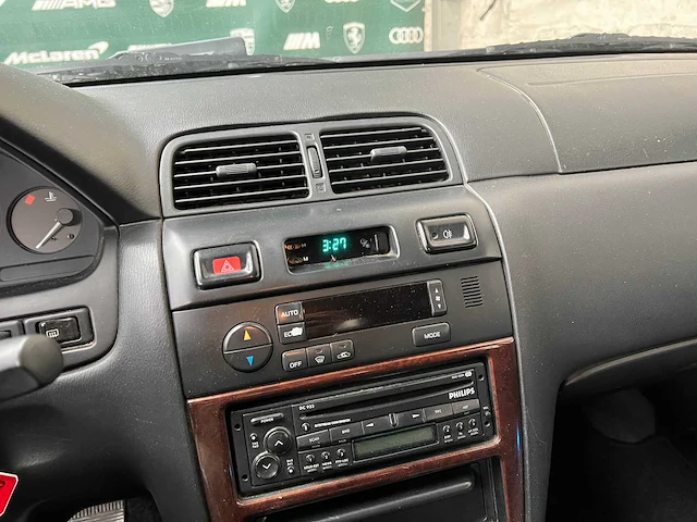 Nissan maxima qx 2.0 v6 se 140pk 1996, nl-zn-98 - afbeelding 17 van  30