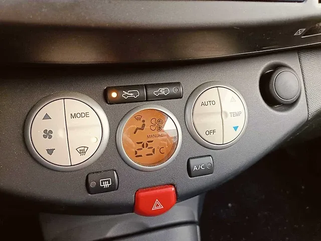 Nissan micra 1.2 tekna, 49-rt-gr - afbeelding 5 van  18