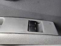 Nissan micra 1.4 tekna , 50-nb-dt - afbeelding 2 van  16