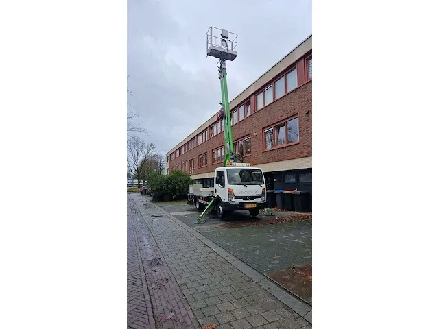 Nissan multitel mt222 auto hoogwerker op b rijbewijs. - afbeelding 2 van  14