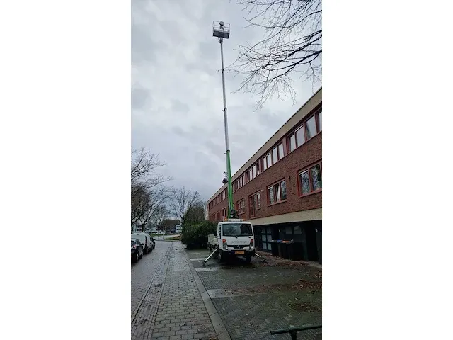 Nissan multitel mt222 auto hoogwerker op b rijbewijs. - afbeelding 12 van  14