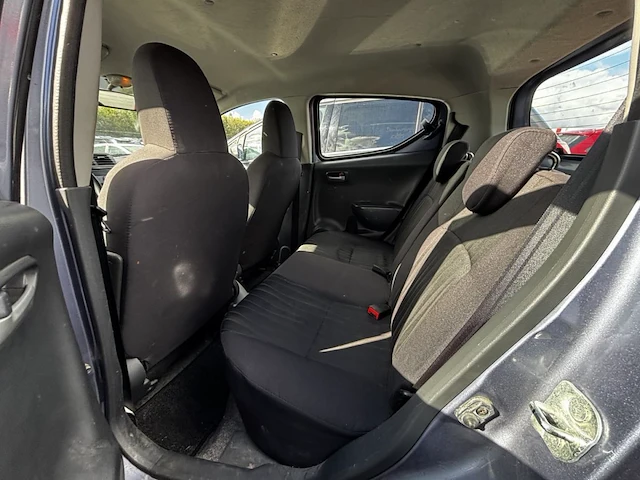 Nissan pixo 1 0i visia,2010 - afbeelding 7 van  33