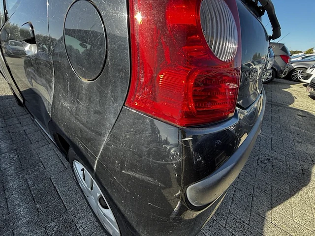 Nissan pixo,2010 - afbeelding 26 van  35