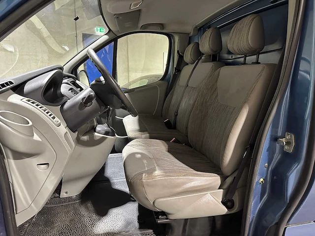 Nissan primastar 2.0 dci l2h1 acenta automaat 2011 bedrijfswagen, 2-vkx-66 - afbeelding 17 van  36