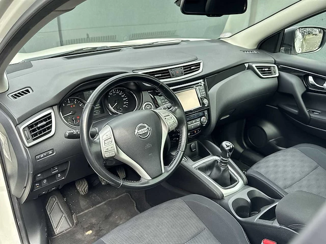 Nissan qashqai 1.2 connect edition 2015 | gs-686-t i - afbeelding 8 van  38