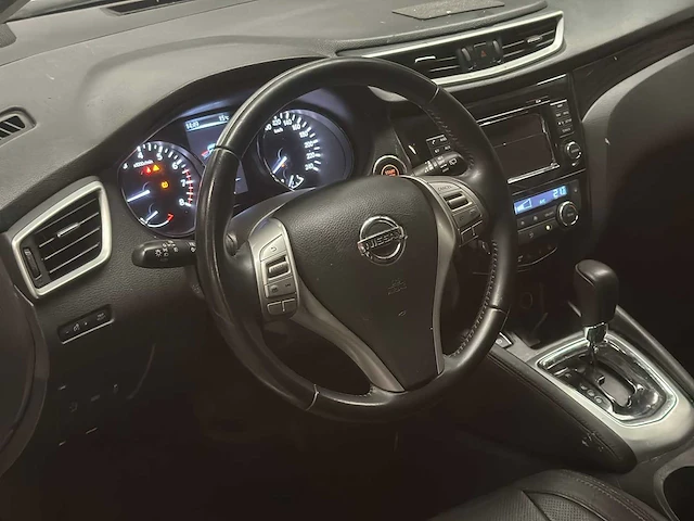 Nissan qashqai 1.2 n-vision ; nr-590-p - afbeelding 11 van  14
