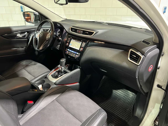 Nissan qashqai 1.2 tekna 116pk 2015, zt-405-g - afbeelding 25 van  41