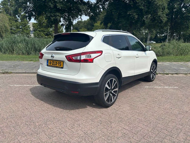 Nissan qashqai 1.2 tekna automaat; 6-zlx-15 - afbeelding 10 van  17