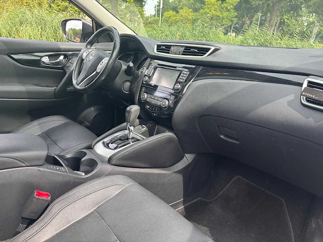 Nissan qashqai 1.2 tekna automaat; 6-zlx-15 - afbeelding 13 van  17