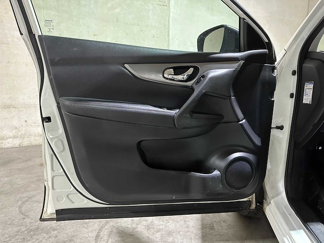 Nissan qashqai 1.3 dig-t n-connect 140pk 2019, l-595-rb - afbeelding 26 van  42