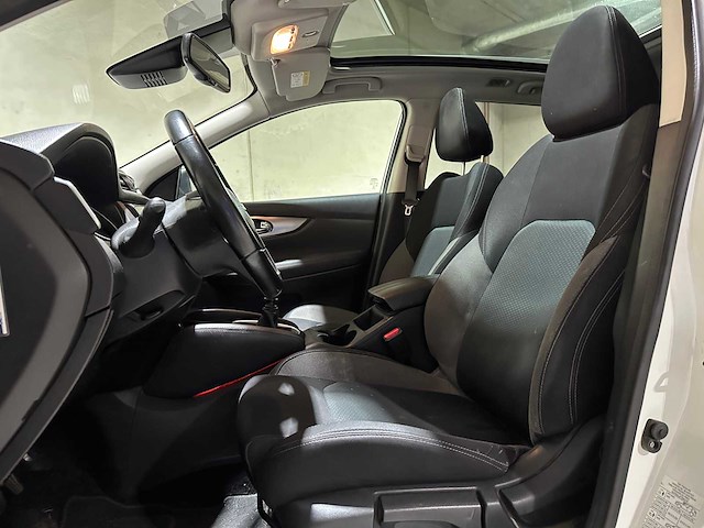 Nissan qashqai 1.3 dig-t n-connect 140pk 2019, l-595-rb - afbeelding 27 van  42