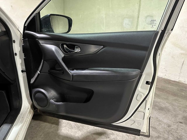 Nissan qashqai 1.3 dig-t n-connect 140pk 2019, l-595-rb - afbeelding 33 van  42