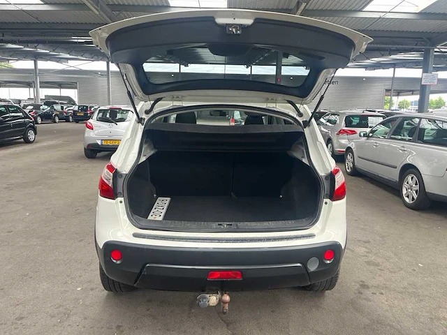 Nissan qashqai 1.6 connect edition 2013 | 30-zxg-6 - afbeelding 16 van  27