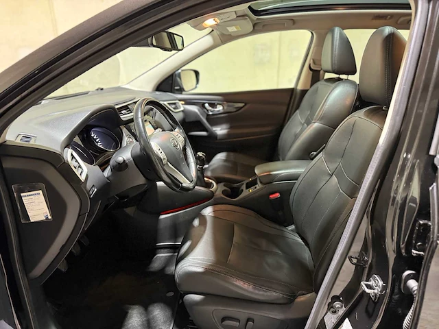 Nissan qashqai 1.6 tekna 164pk 2015, jn-139-h - afbeelding 28 van  51