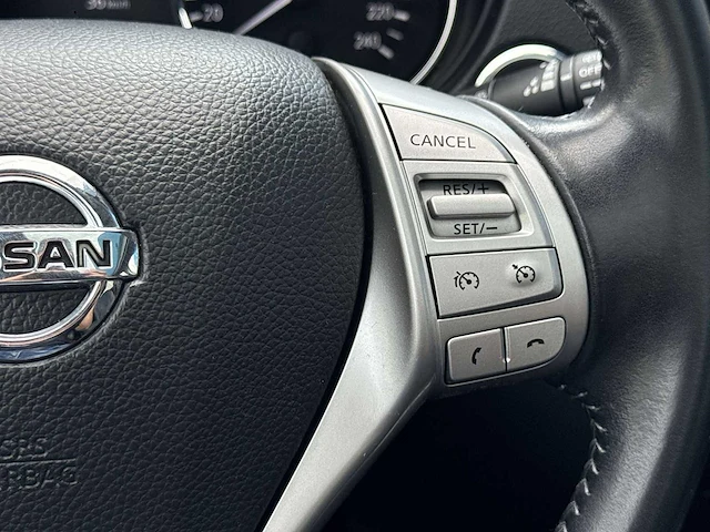 Nissan qashqai 1.6 tekna 2015 | gs-856-v - afbeelding 10 van  32