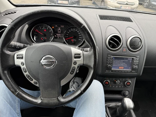 Nissan qashqai 1.6i 2wd visia, 2011 - afbeelding 32 van  32