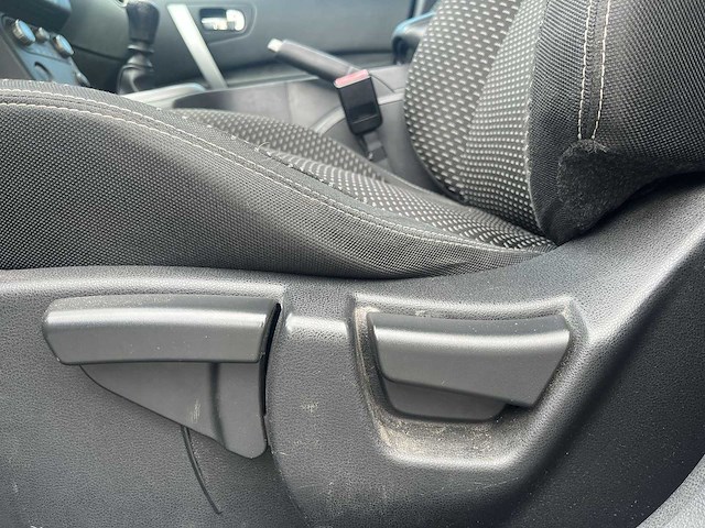 Nissan qashqai 2.0 tekna premium 2008 | 83-gnr-9 - afbeelding 3 van  25