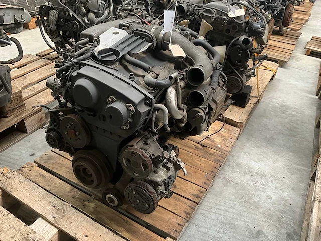 Nissan rb25det 4wd neo motor - afbeelding 1 van  8