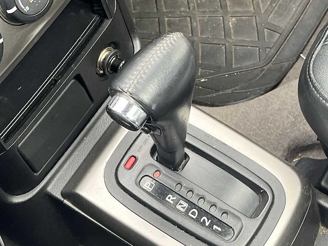 Nissan x-trail 2.5 elegance car 2004 | 01-25-86 - afbeelding 11 van  24